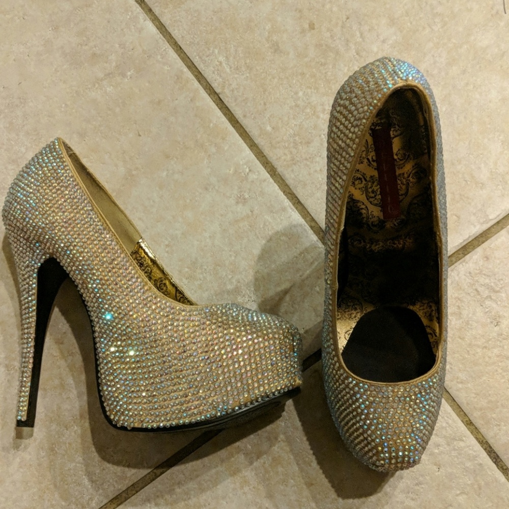 Bordello heels